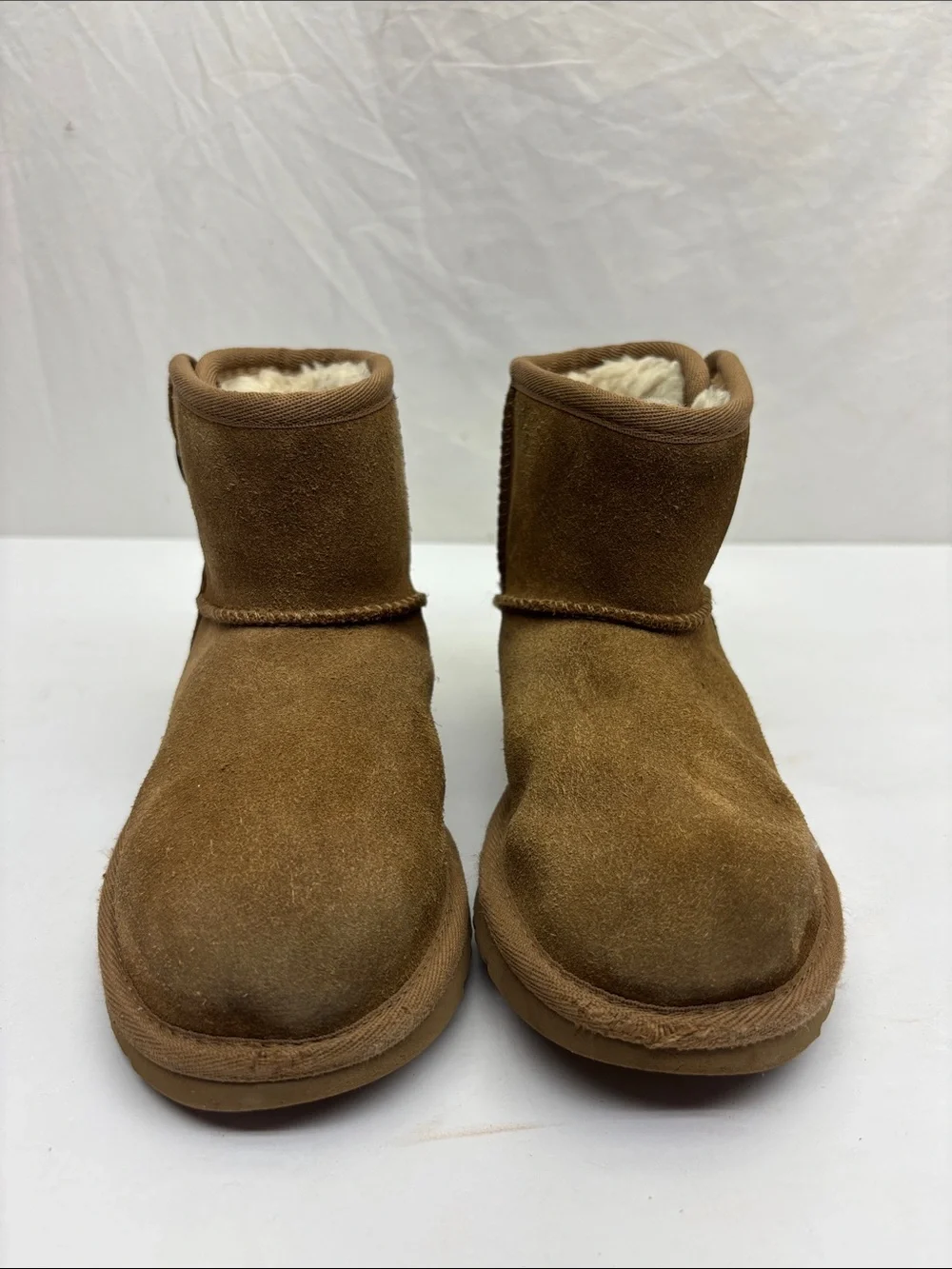 UGG Chestnut Kids Short Suede Boots, SZ 12 toddler girl, box 15